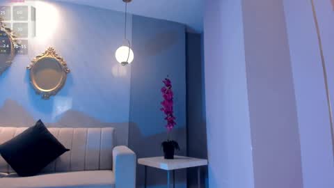 Martinna Bonnet online show from January 2025 04:15:01 PM