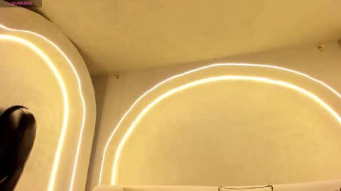 Martinna Bonnet online show from November 2025 09:45:01 AM