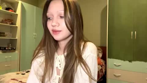 Snapshot of martinwion chatting on September 2025 08:25:01 PM Emily online show from September 2025 08:25:01 PM