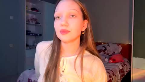 Snapshot of martinwion chatting on September 2025 08:14:01 PM Emily online show from September 2025 08:14:01 PM