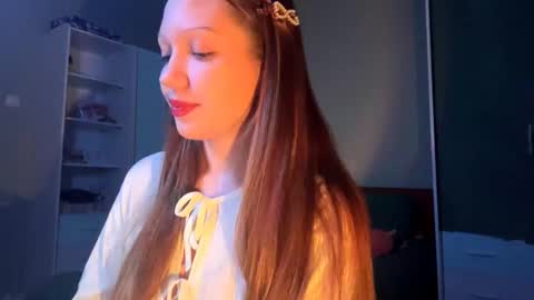 Snapshot of martinwion chatting on October 2025 07:57:02 PM Emily online show from October 2025 07:57:02 PM