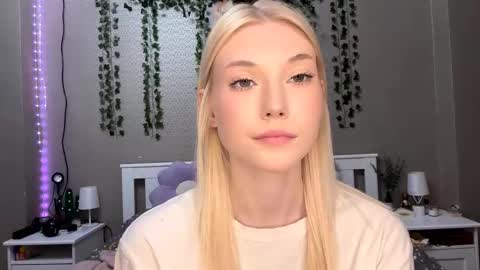 Lisa online show from January 2026 03:27:01 PM