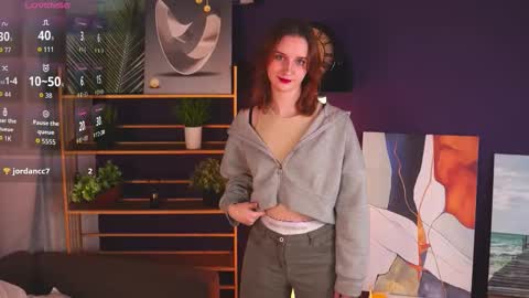 Hello im Caroline online show from November 2025 04:18:02 PM