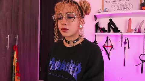 Snapshot of mary_jane_lovers chatting on February 2025 11:01:02 PM Mary Jane online show from February 2025 11:01:02 PM