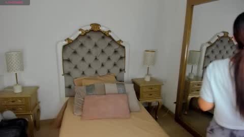 Snapshot of mary_joseph chatting on November 2025 07:35:02 PM mary joseph online show from November 2025 07:35:02 PM