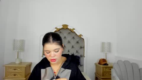 Snapshot of mary_joseph chatting on December 2025 08:26:01 PM mary joseph online show from December 2025 08:26:01 PM