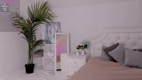 Ur Mary online show from March 2025 03:22:01 AM