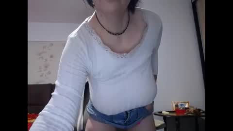 Mary online show from October 2025 02:55:02 AM