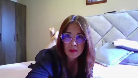 Snapshot of maryamgirl08 chatting on June 2026 04:53:02 PM Engracia online show from June 2026 04:53:02 PM