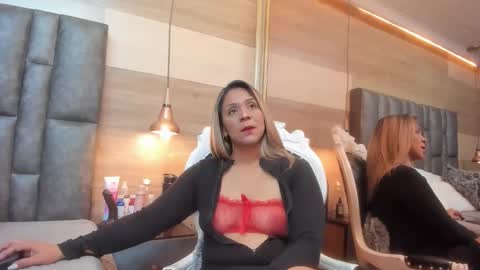 maryhawkey online show from February 2026 11:53:01 AM