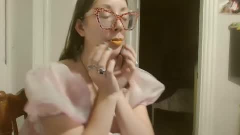 Snapshot of maryjaneflowers chatting on December 2024 09:45:01 AM maryjaneflowers online show from December 2024 09:45:01 AM