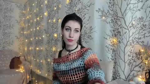 Snapshot of marylou_ chatting on December 2024 07:06:02 AM Mary Lou online show from December 2024 07:06:02 AM