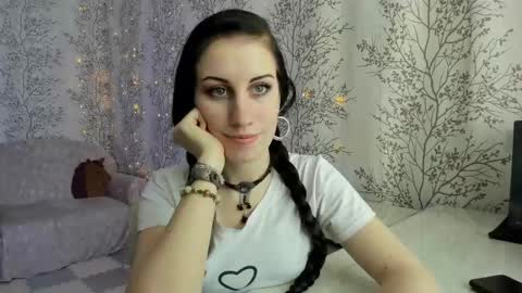 Snapshot of marylou_ chatting on March 2025 05:50:02 AM Mary Lou online show from March 2025 05:50:02 AM