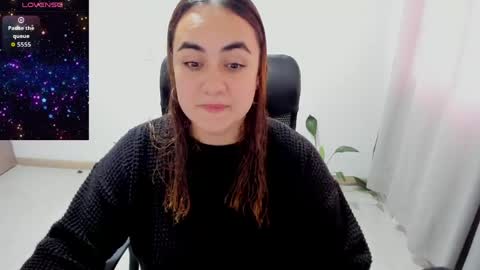 Snapshot of maryluna95 chatting on May 2026 05:44:01 PM Dulce Maria online show from May 2026 05:44:01 PM