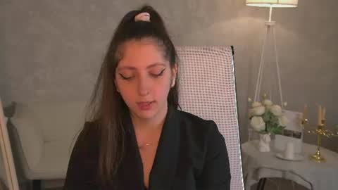 Snapshot of marymillerr chatting on July 2026 12:33:01 PM Mary Miller online show from July 2026 12:33:01 PM