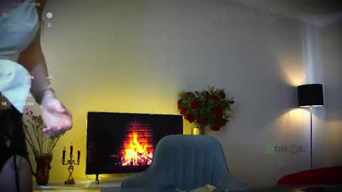 maryssaa_ online show from March 2025 12:12:01 PM