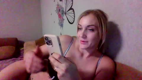 maryyemm online show from January 2025 02:57:01 PM