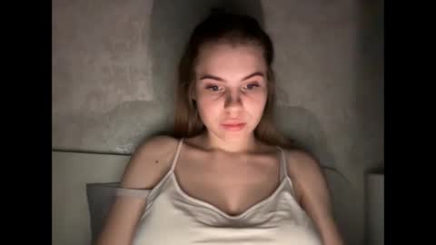 MaryYourr online show from December 2025 10:28:02 PM