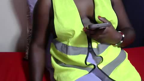 Cate online show from November 2025 10:04:02 PM