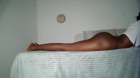 masked_shy_girl online show from April 2026 09:16:02 PM