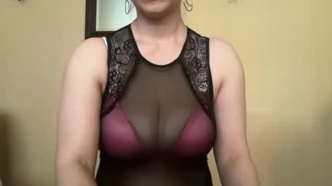 Snapshot of maskedflirt3 chatting on April 2026 09:51:02 PM maskedflirt3 online show from April 2026 09:51:02 PM
