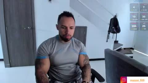 Snapshot of mason_fit chatting on July 2026 01:18:02 PM Mason Andre online show from July 2026 01:18:02 PM