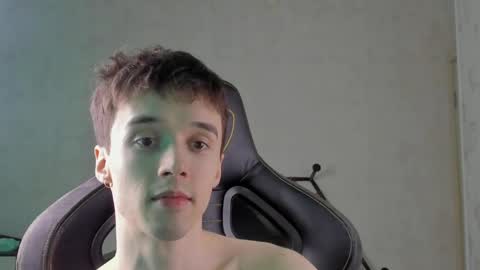 Snapshot of mason_warhol chatting on April 2026 06:10:01 PM Mason online show from April 2026 06:10:01 PM
