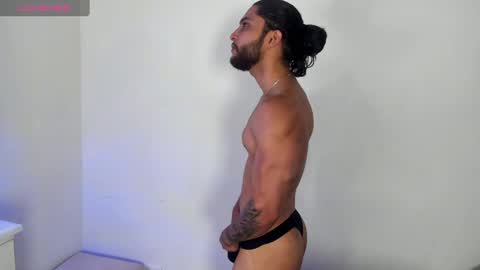 Snapshot of massatgeserotics chatting on December 2024 10:59:01 PM I Am Odin  online show from December 2024 10:59:01 PM