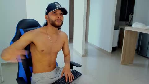 Snapshot of massatgeserotics chatting on October 2025 09:53:02 PM I Am Odin  online show from October 2025 09:53:02 PM