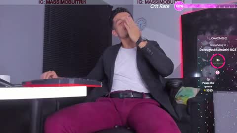 I am Massimo online show from February 2025 11:42:01 PM