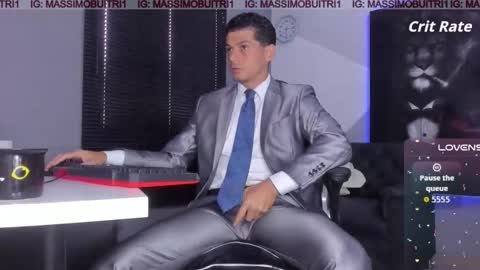 I am Massimo online show from November 2025 12:15:01 PM