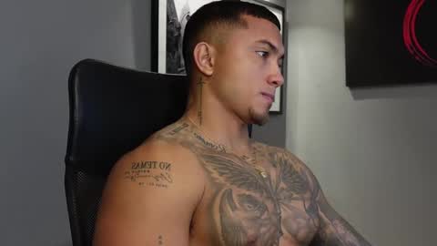 Massimo online show from November 2025 09:18:01 PM