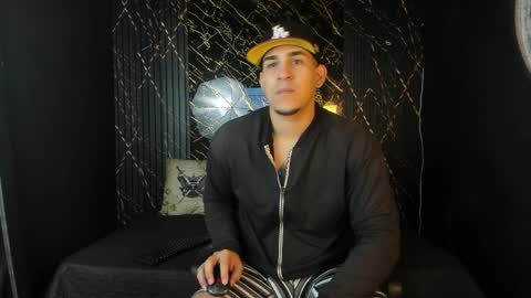 massimo_vidal online show from February 2026 11:31:01 AM