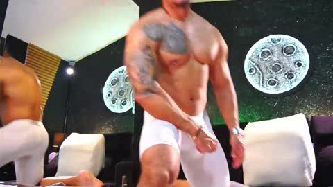 massimowalton2 online show from January 2026 02:33:02 PM