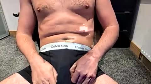 massive1oad online show from December 2024 12:17:01 PM