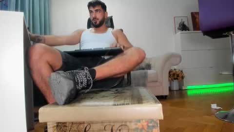 Matthew online show from September 2025 04:20:01 PM