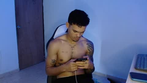 master_black777 online show from May 2026 12:01:02 PM