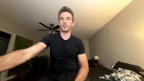 Snapshot of master_louie chatting on December 2024 02:46:02 AM muskyjockdick online show from December 2024 02:46:02 AM