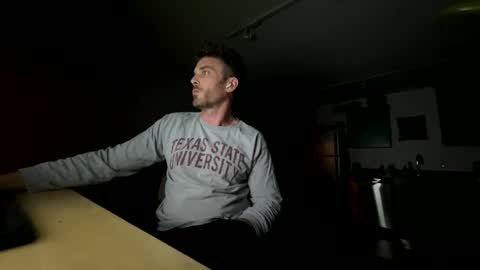 Snapshot of master_louie chatting on November 2025 06:27:01 AM muskyjockdick online show from November 2025 06:27:01 AM