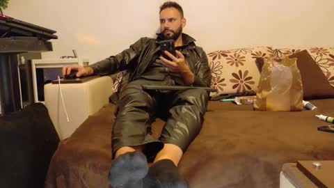 Snapshot of master_roberto333 chatting on October 2025 08:09:01 PM SIR online show from October 2025 08:09:01 PM