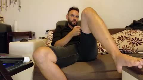 Snapshot of master_roberto333 chatting on July 2026 03:37:02 PM SIR online show from July 2026 03:37:02 PM