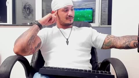 Snapshot of masterchris12 chatting on December 2024 09:11:01 PM masterchris12 online show from December 2024 09:11:01 PM