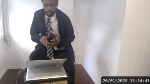Snapshot of masterdomfuck chatting on January 2025 06:32:02 PM Masterdomfuck online show from January 2025 06:32:02 PM
