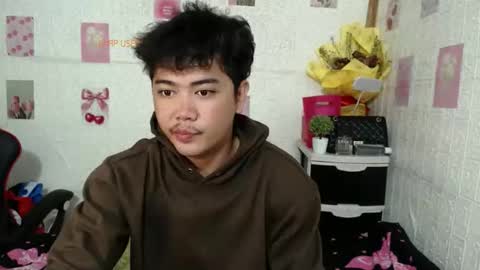 Snapshot of masterkevin24 chatting on November 2025 06:08:01 PM Master Kevin online show from November 2025 06:08:01 PM