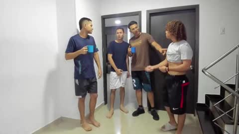 Team Cris Darwin- Fernando- Stiven- David online show from March 2025 11:23:01 AM