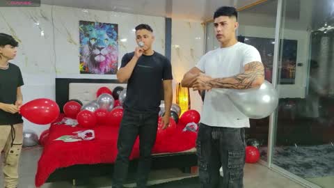 Team Cris Darwin- Fernando- Stiven- David online show from April 2026 12:06:01 PM