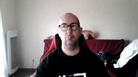 mat11efou online show from February 2026 12:10:01 PM