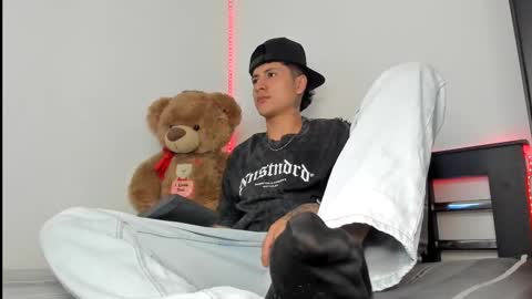 Snapshot of mateo_escobar chatting on November 2025 09:35:01 PM mateo_escobar online show from November 2025 09:35:01 PM