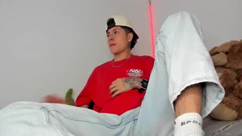 Snapshot of mateo_escobar chatting on November 2025 02:01:02 AM mateo_escobar online show from November 2025 02:01:02 AM