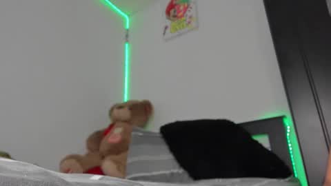 Snapshot of mateo_escobar chatting on November 2025 02:12:02 AM mateo_escobar online show from November 2025 02:12:02 AM